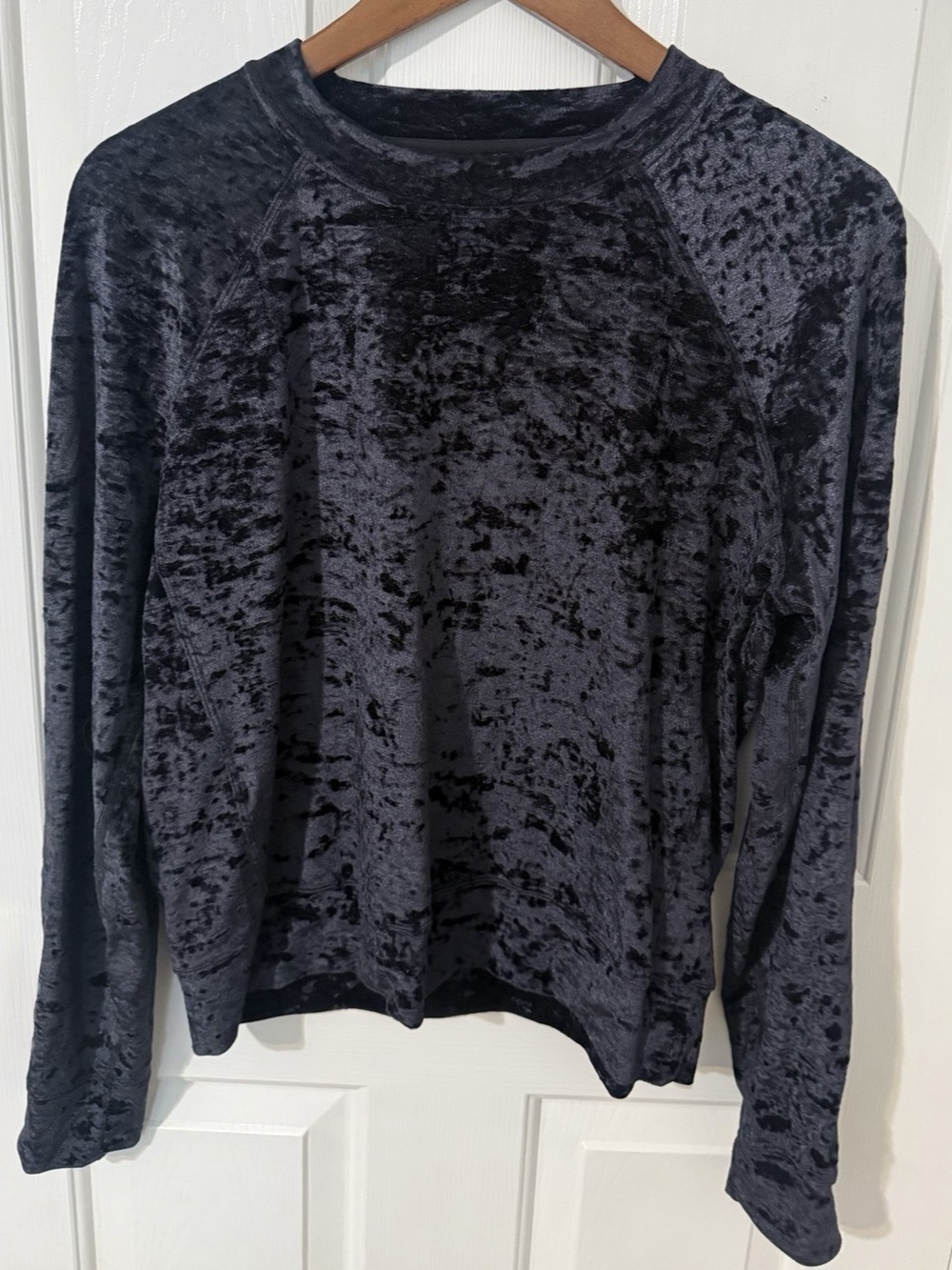 lululemon Warm Down Crew *Crushed Velvet Long Sleeve Velvet Top in Black Size 8